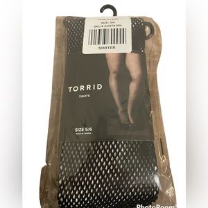 Fishnet tights/stockings
